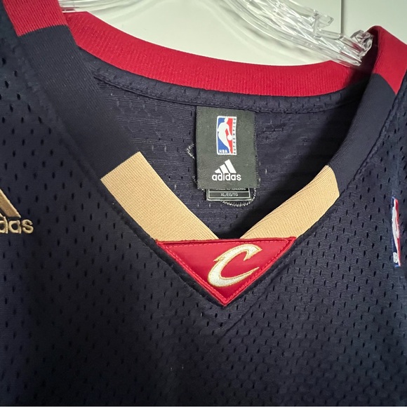 LeBron James Cleveland jersey - Picture 6 of 6